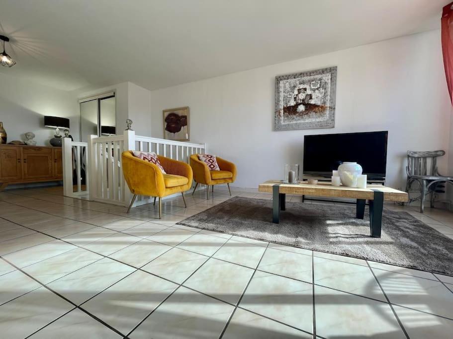 Duplex 70M2 - Vue Cite Medievale - Parking Gratuit Carcassonne Exterior foto